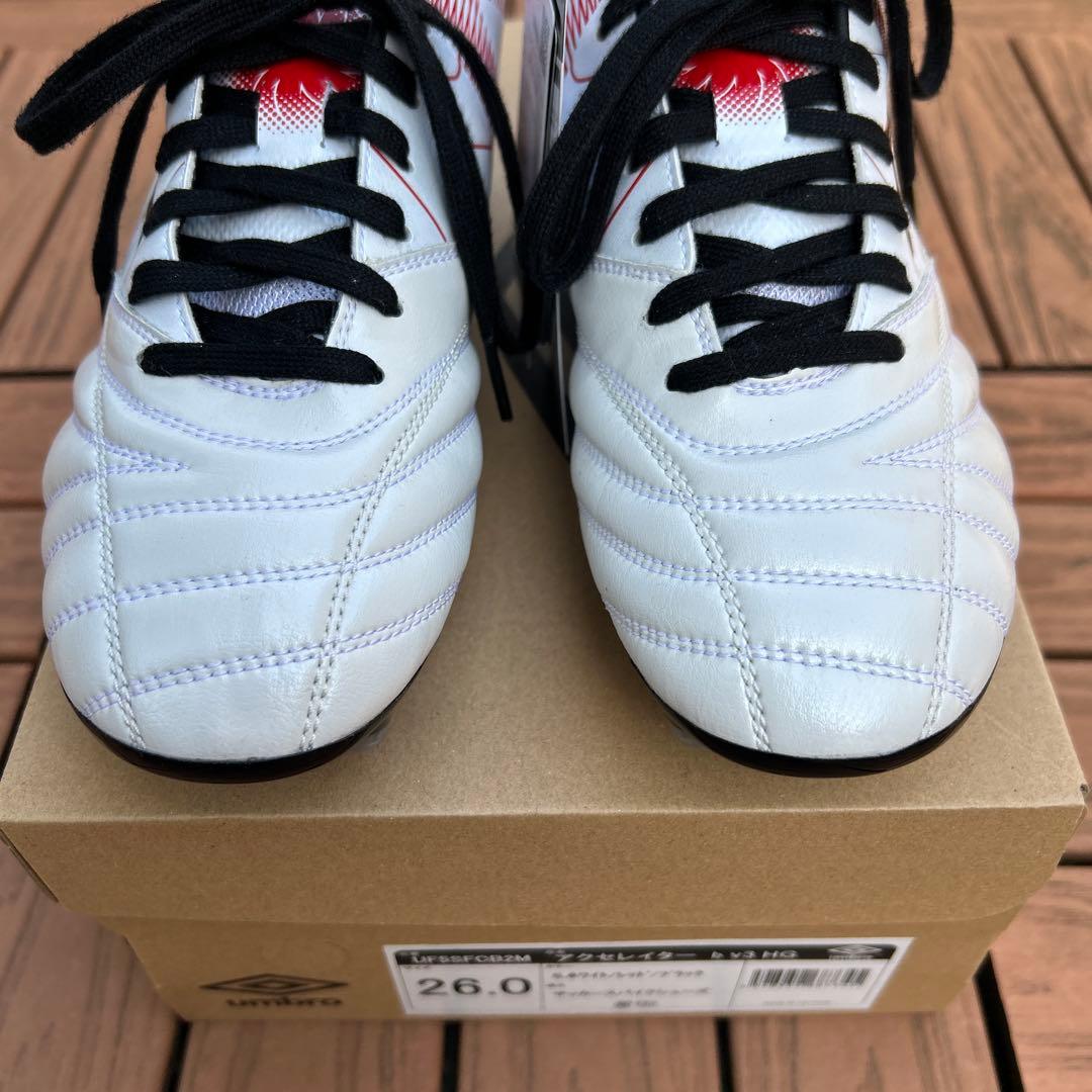 アンブロ　アクセレイター b v３ HG