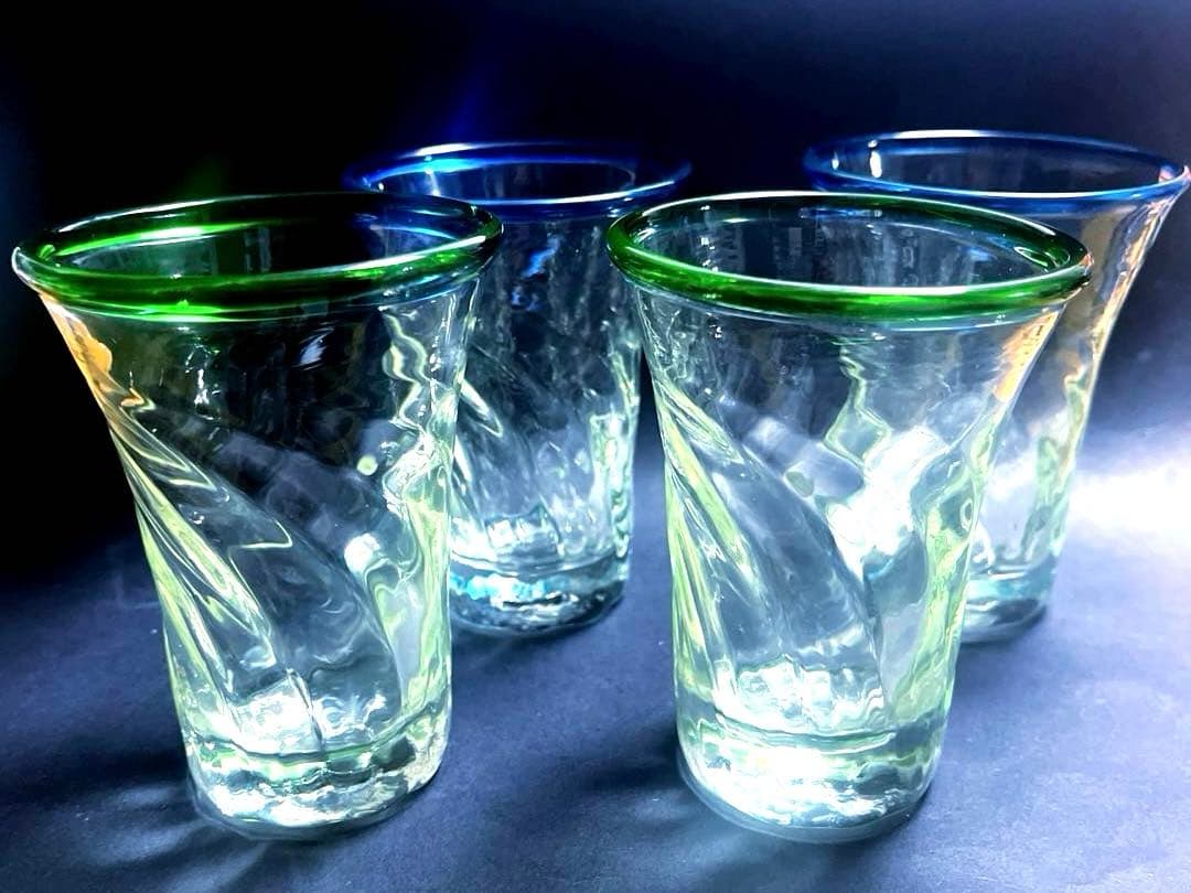 時代ガラス　古作　手吹きガラス　緑と青リム　グラス　４客セット