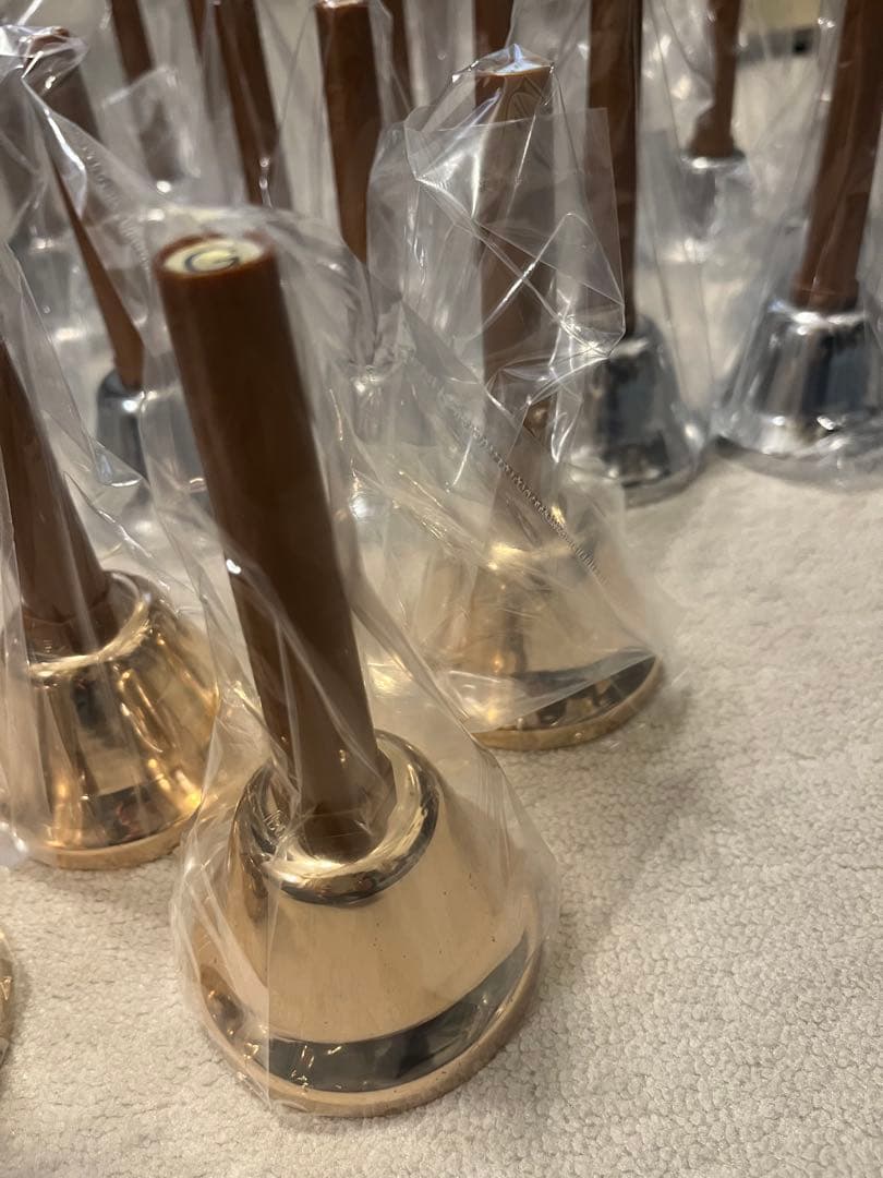 ウチダミュージックベル　ハンドベル スタンドケース付　シルバー23➕ゴールド4