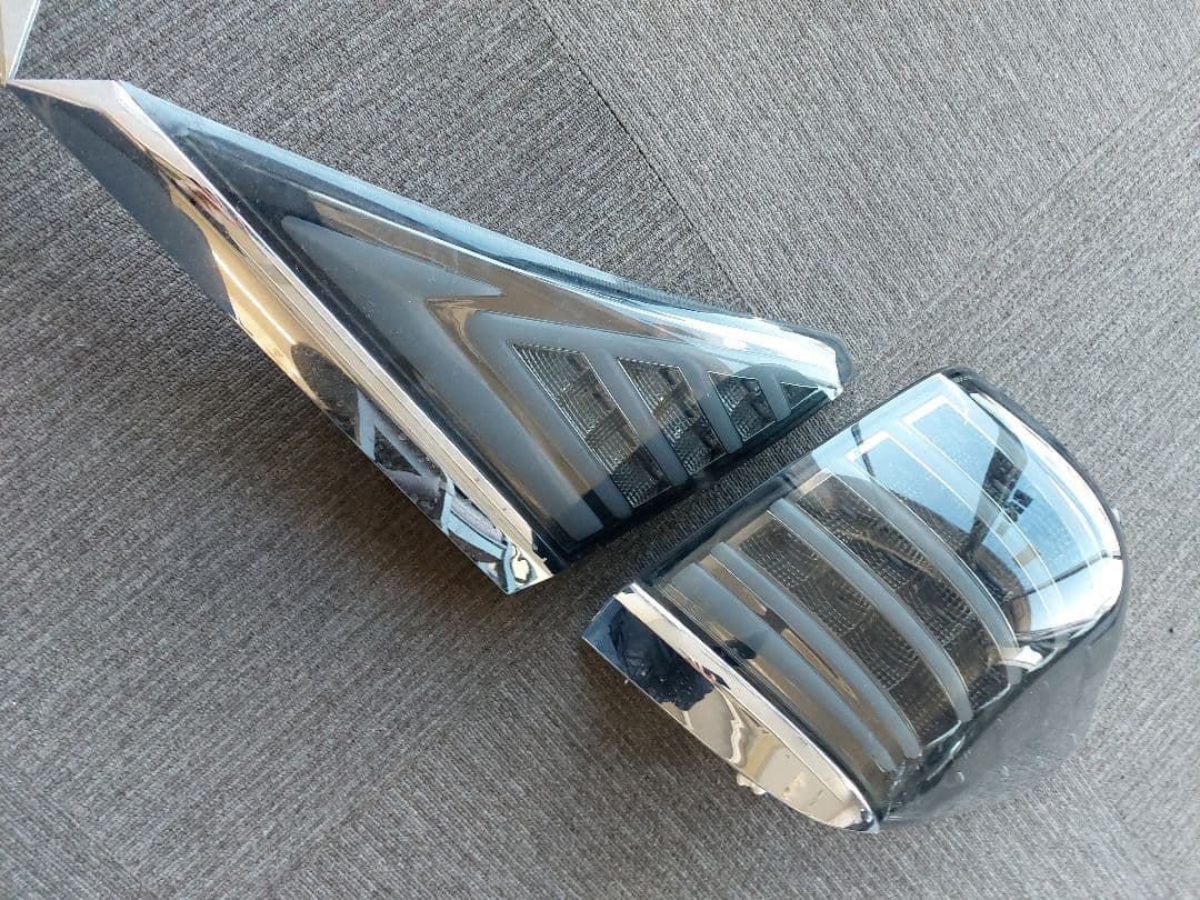 20 アルファード、ヴェルファイア LED リアテール ランプ