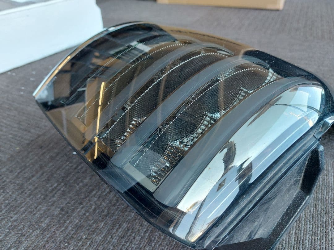 20 アルファード、ヴェルファイア LED リアテール ランプ