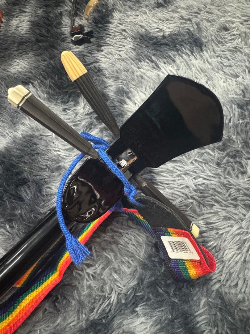 【極美品】沖縄 三線 本蛇革 強化張り 黒塗り棹 蛇皮 ケース 爪 調子笛