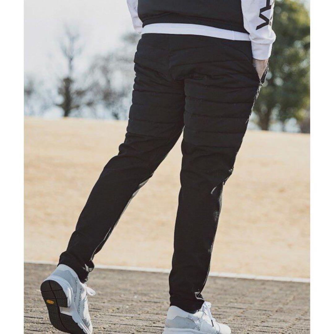 1PIU1UGUALE3 RELAX ウノピゥウノウグァーレトレ サークルロゴ