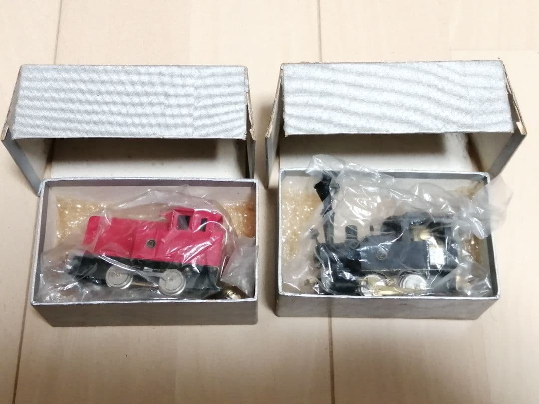 骨董HOゲージ つぼみ堂 蒸気機関車＆ディーゼル＋貨車２両 美品