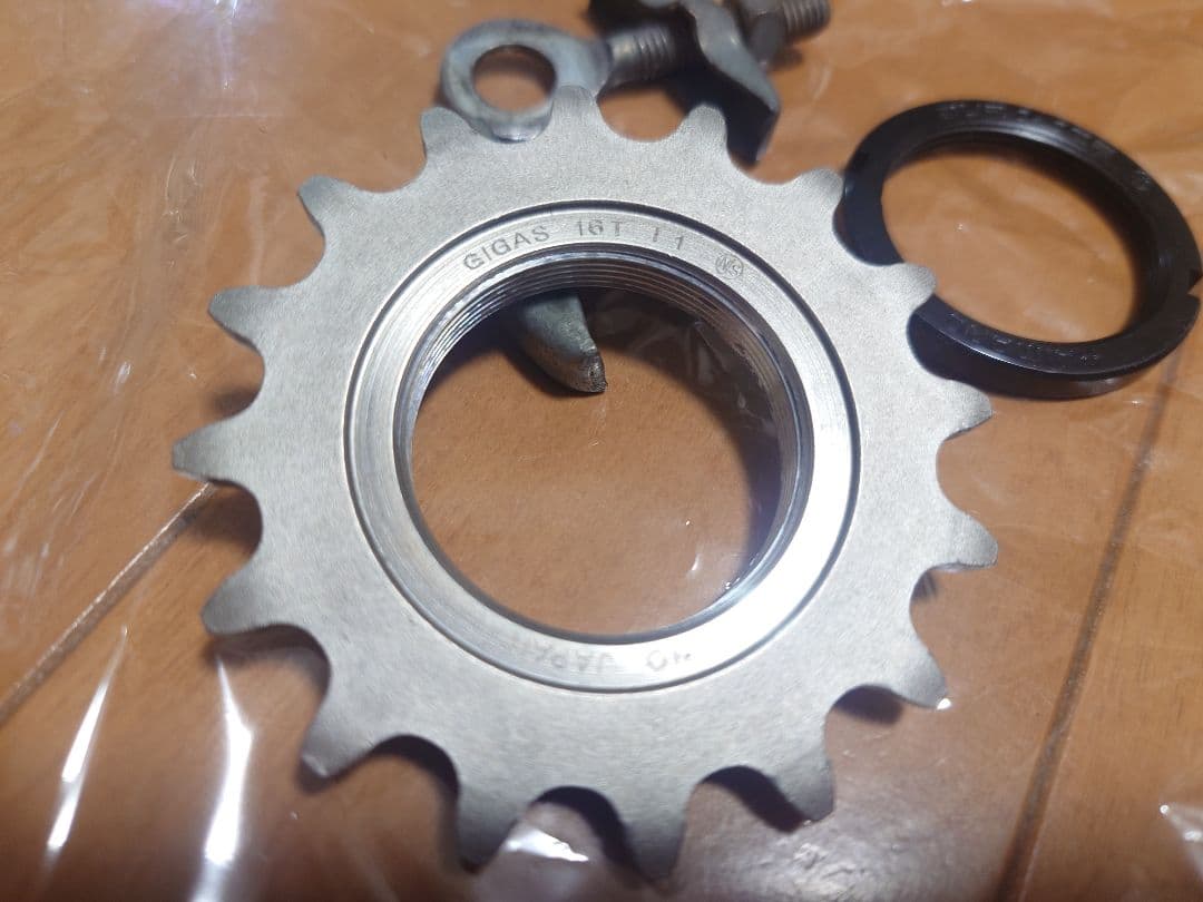 ピストバイク ホイール デュラエースハブ アラヤリム