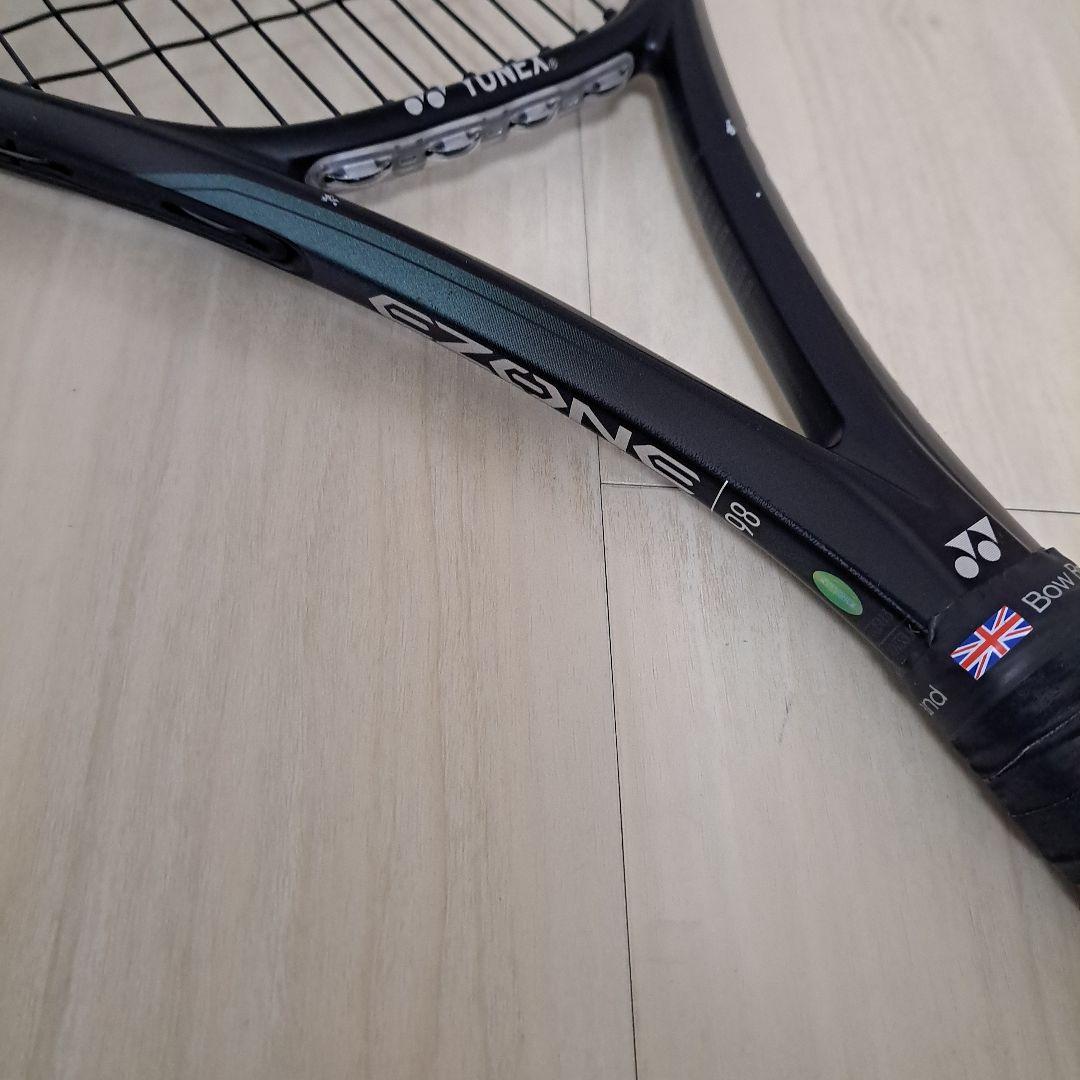 イーゾーン98ラケット