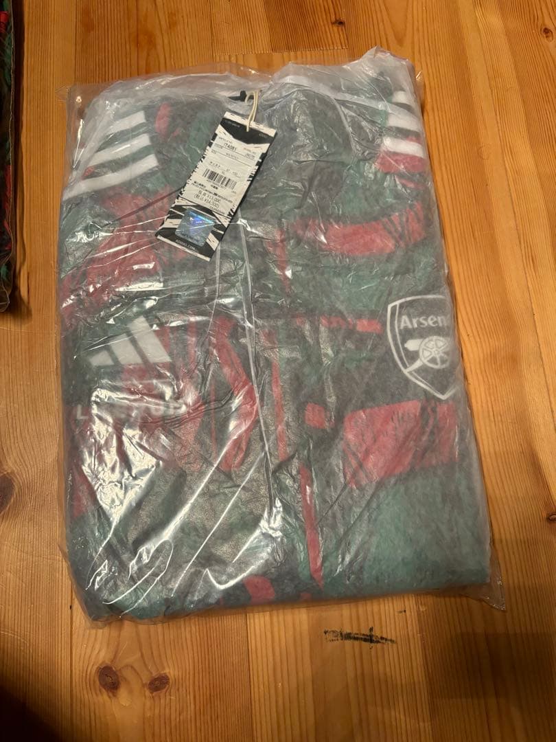 adidas × LABRUM LONDONウィンドブレーカー