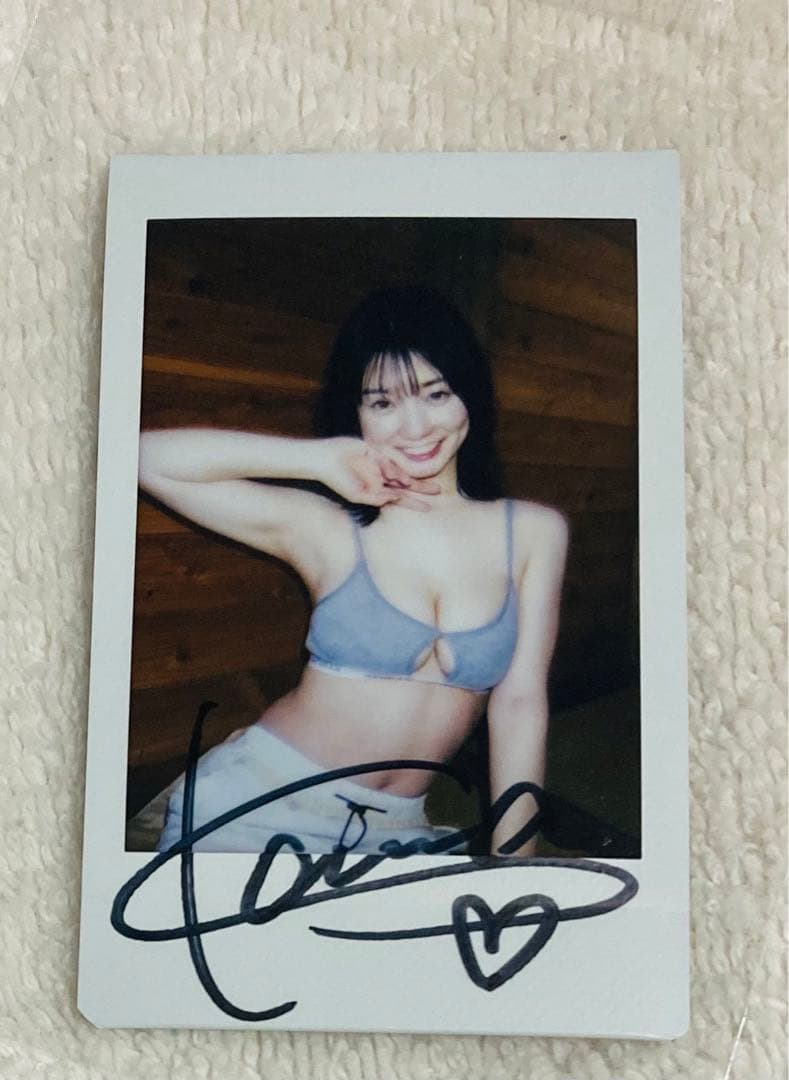 瀬戸環奈さん直筆サイン入りチェキ