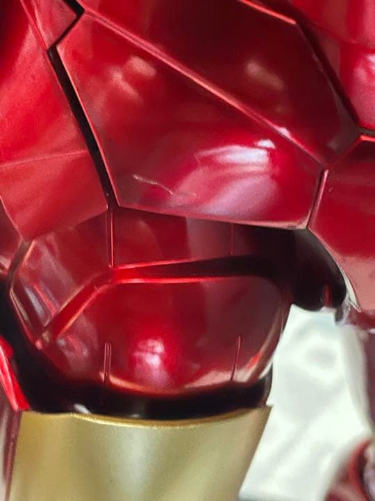 ディアゴスティーニ　アイアンマン　傷あり
