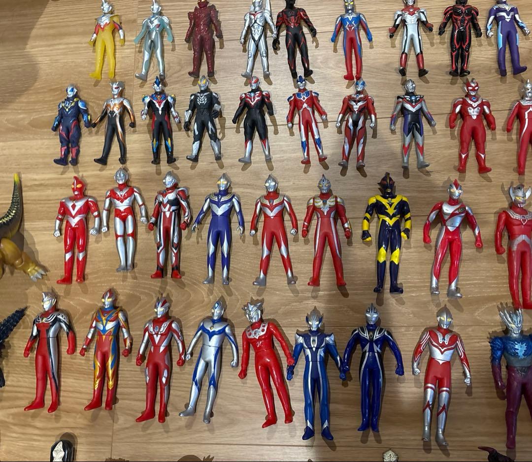 ウルトラマン　ソフビ　まとめ売り130個　怪獣　ウルトラマン　大量