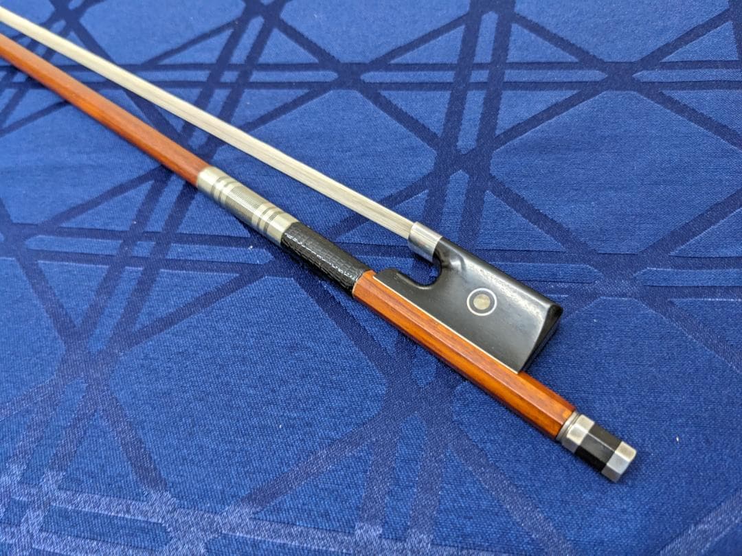バイオリン弓4/4サイズ フェルールに特徴のあるモダンフレンチスタイル