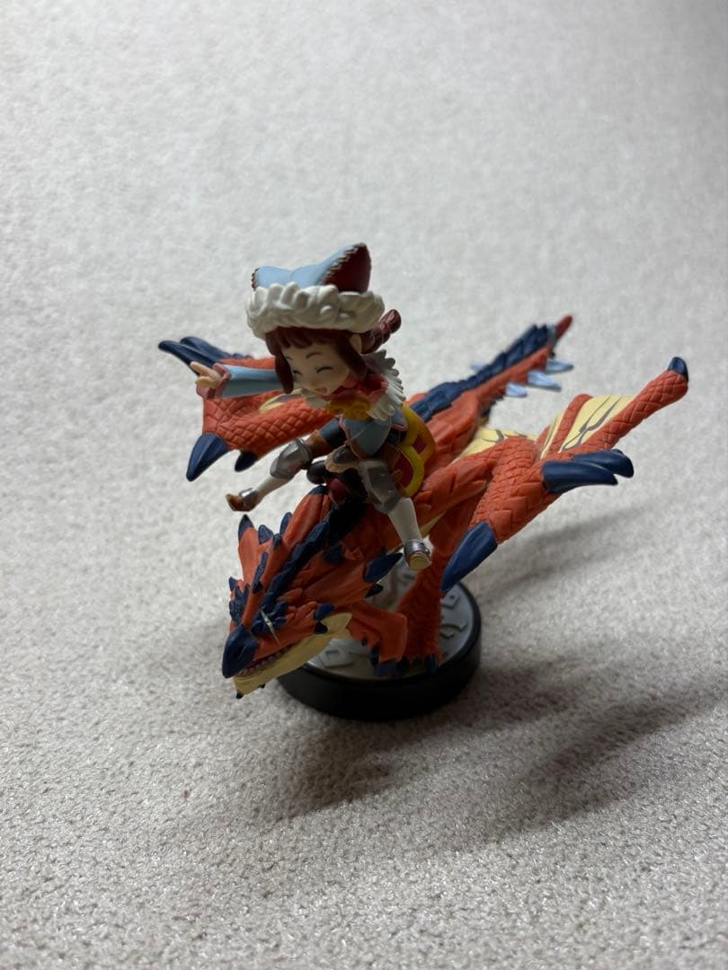 amiibo隻眼のリオレウス＆ライダー（女の子） モンスターハンター