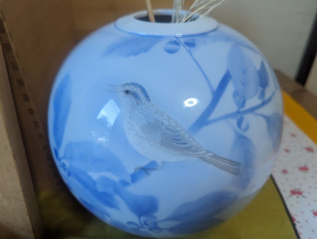 宮内庁御用達 深川製磁 有田焼 花瓶 官窯染付 鳥 白磁 藍絵 特大 花入共箱
