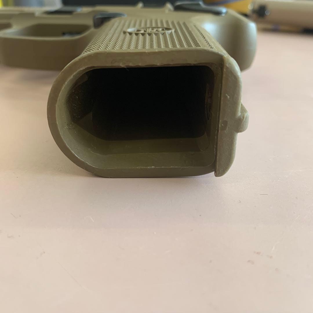 東京マルイ　FNX-45 Tactical 予備マガジン2つ付