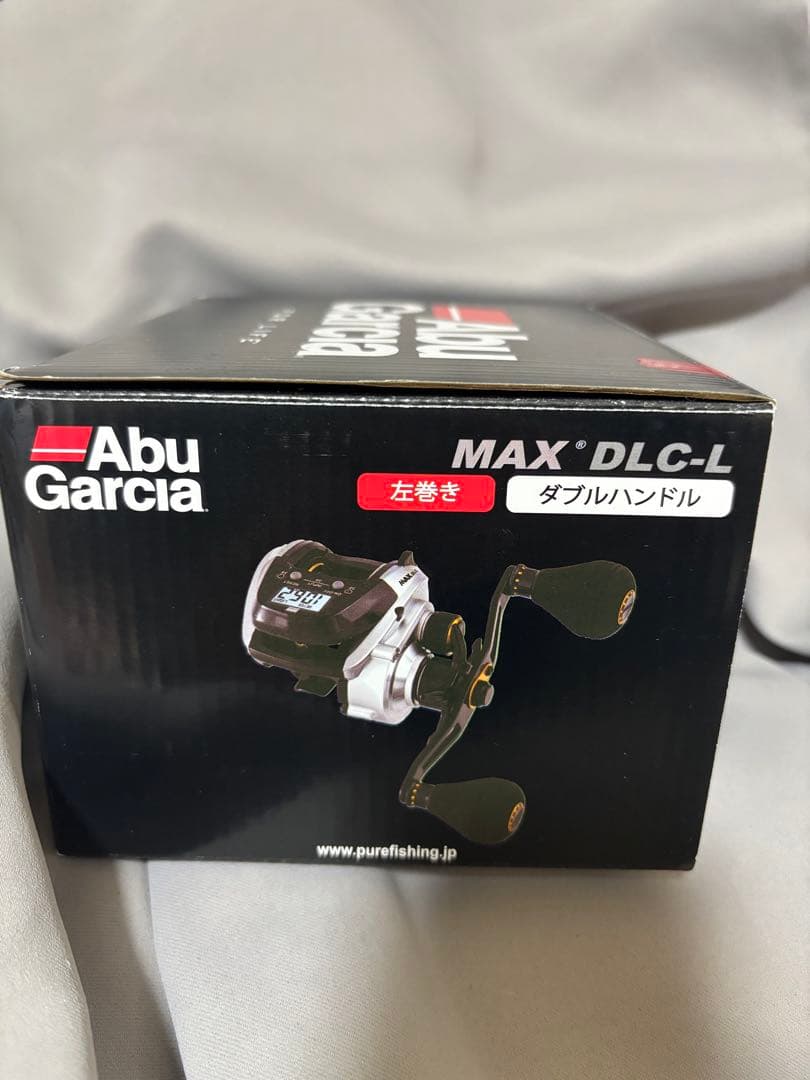 Abu Garcia MAX DLC-L ベイトリール（左）【PEライン付】