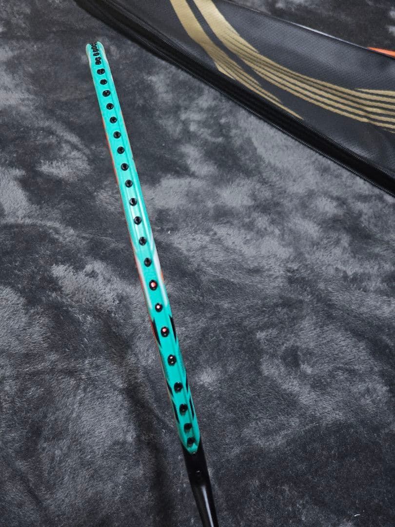 バドミントンラケット リーニン Hec 7000