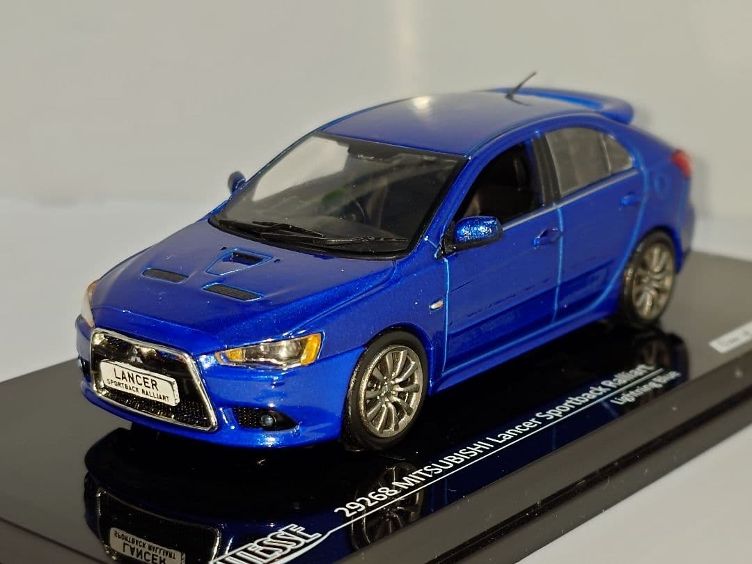 三菱 ランサースポーツバック 1/43 ミニカー ブルー ビテセ