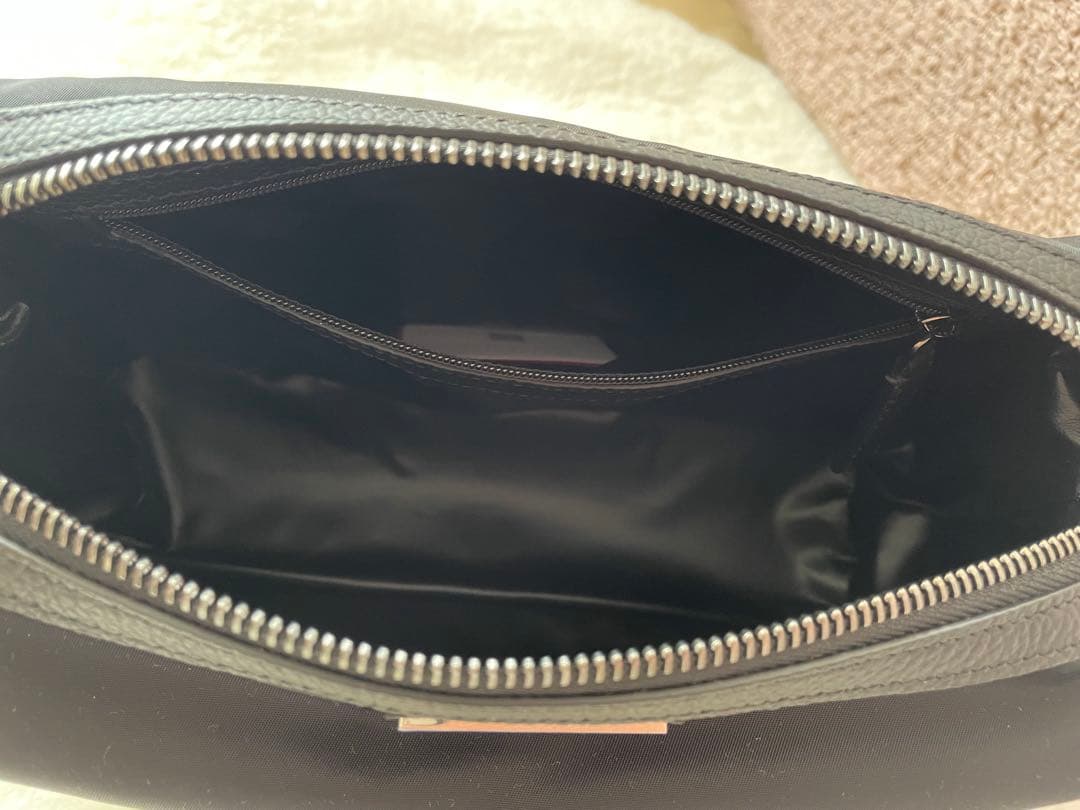 BONAVENTURA チェレステ ナイロン トラベルポーチ