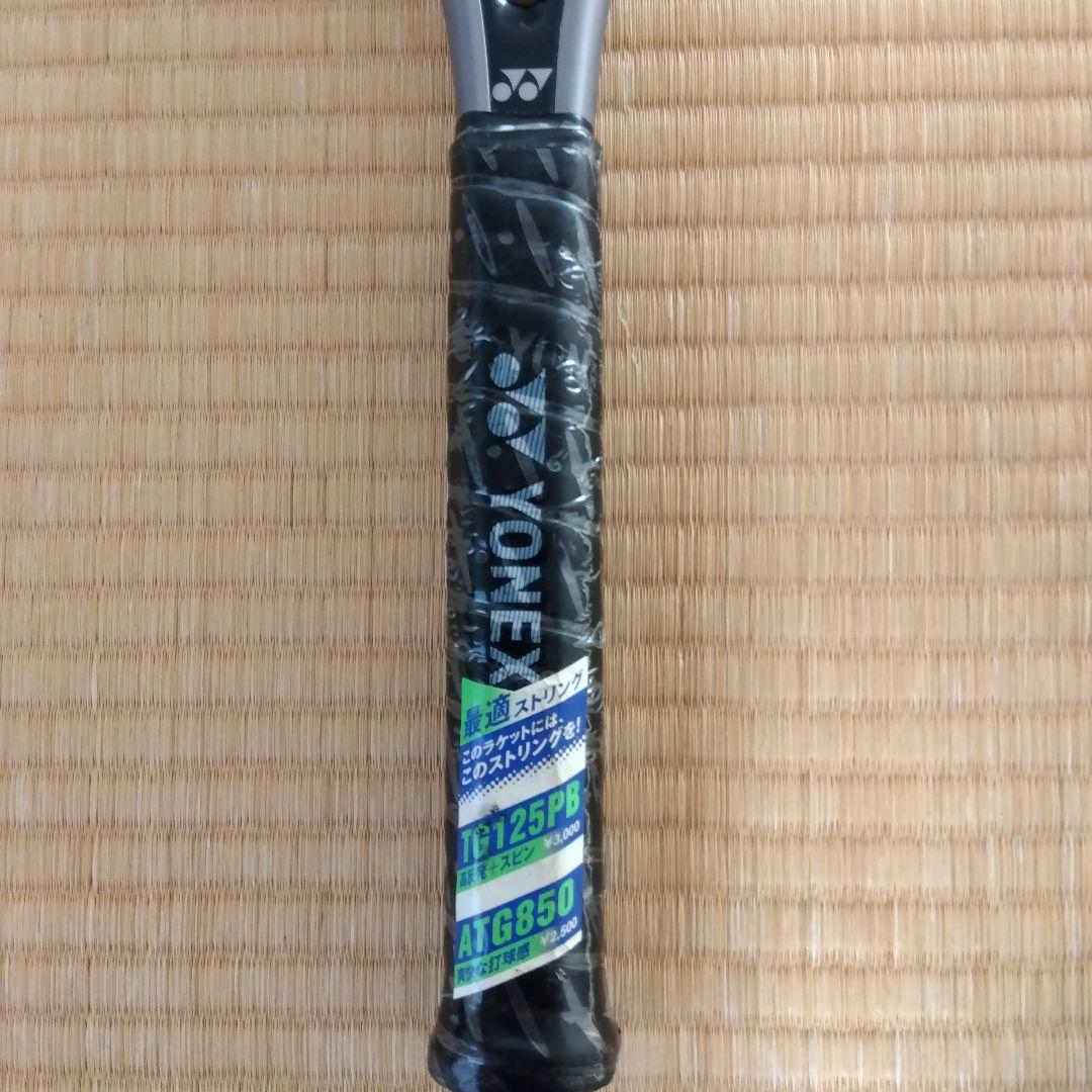 YONEX テニスラケット v-con17