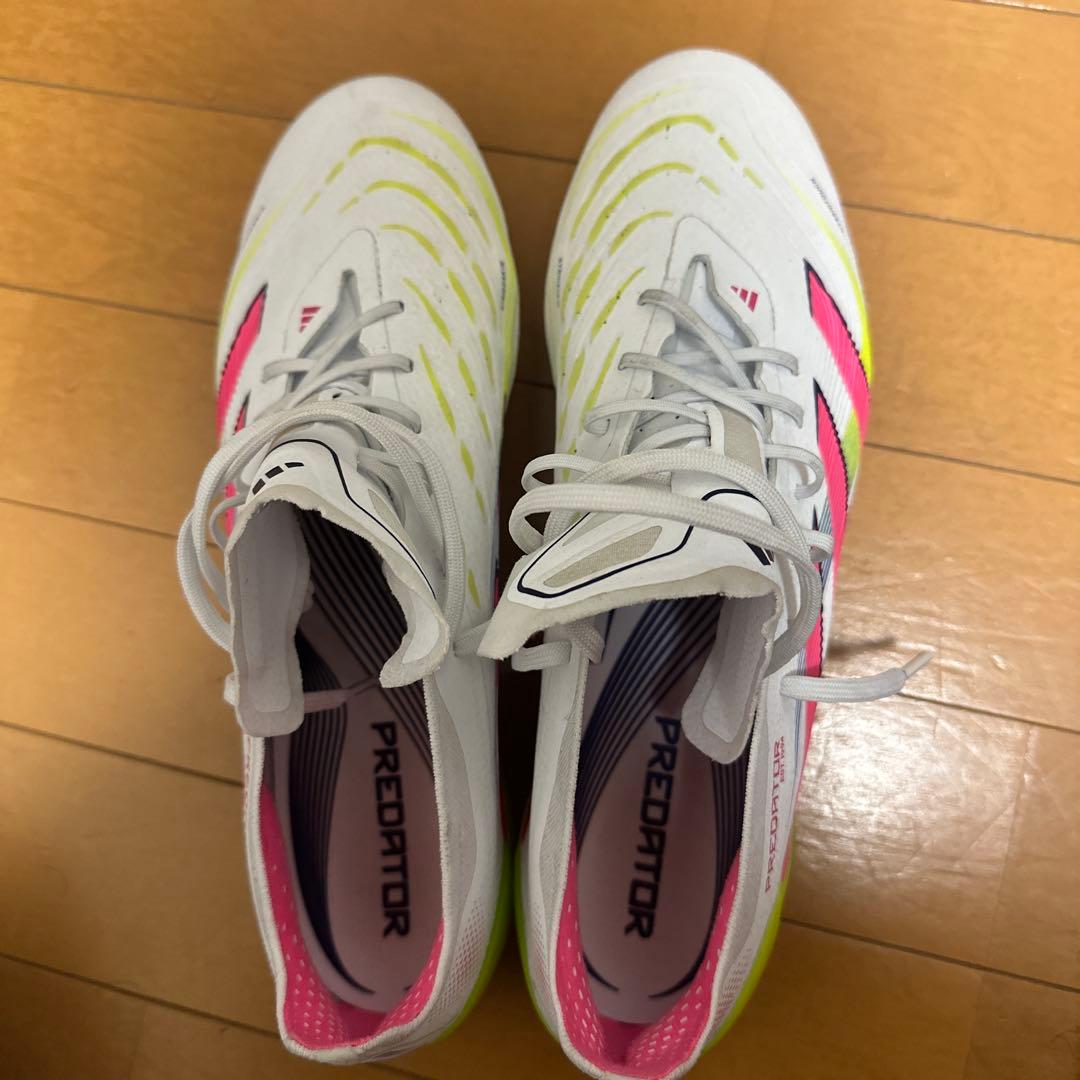 adidas Predator サッカーシューズ ホワイト/ピンク/イエロー