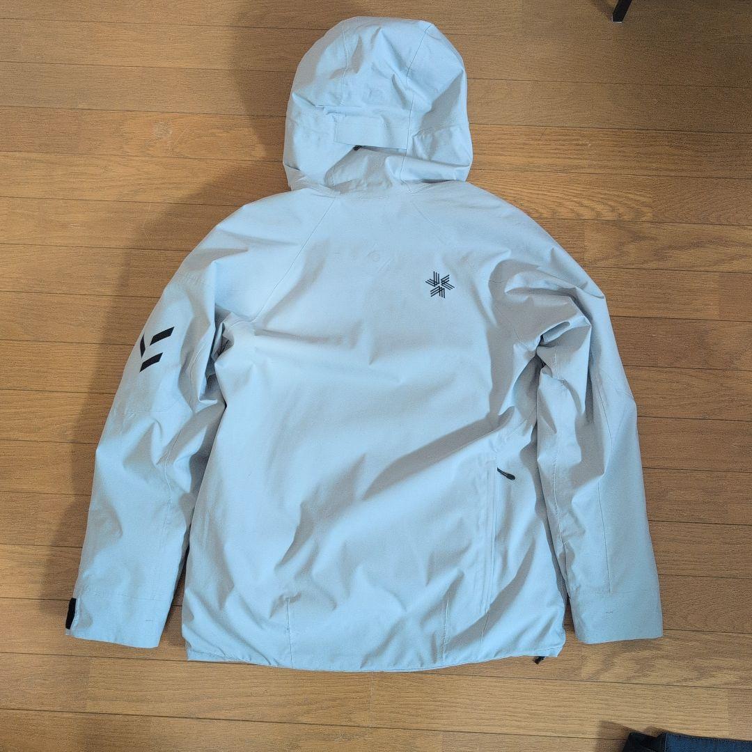 美品Goldwin上下スキーウェアMサイズ 2021-2022モデル