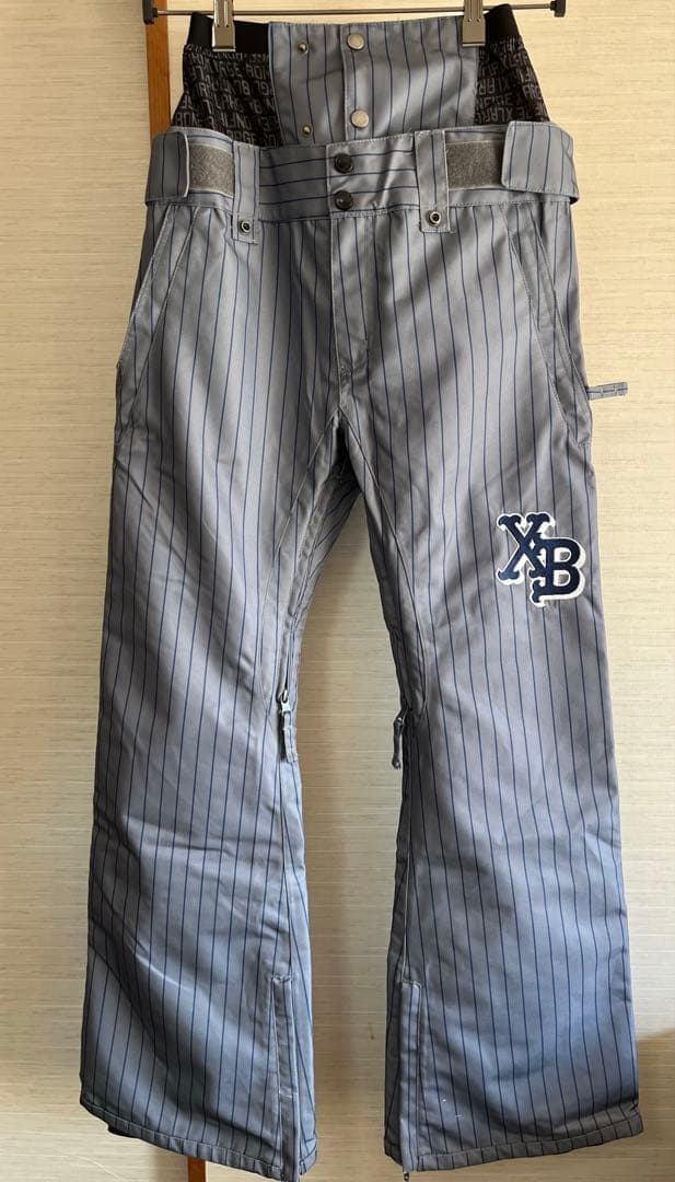 X LARGE×BONFIREスノーウェア　希少デザイン