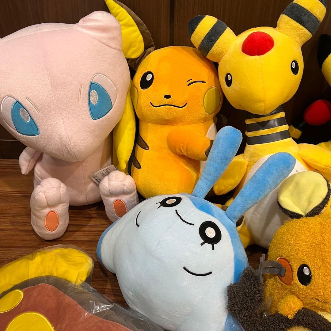14☆ポケモン　BIGぬいぐるみ　まとめ売り　ピカチュウ　送料無料！9点