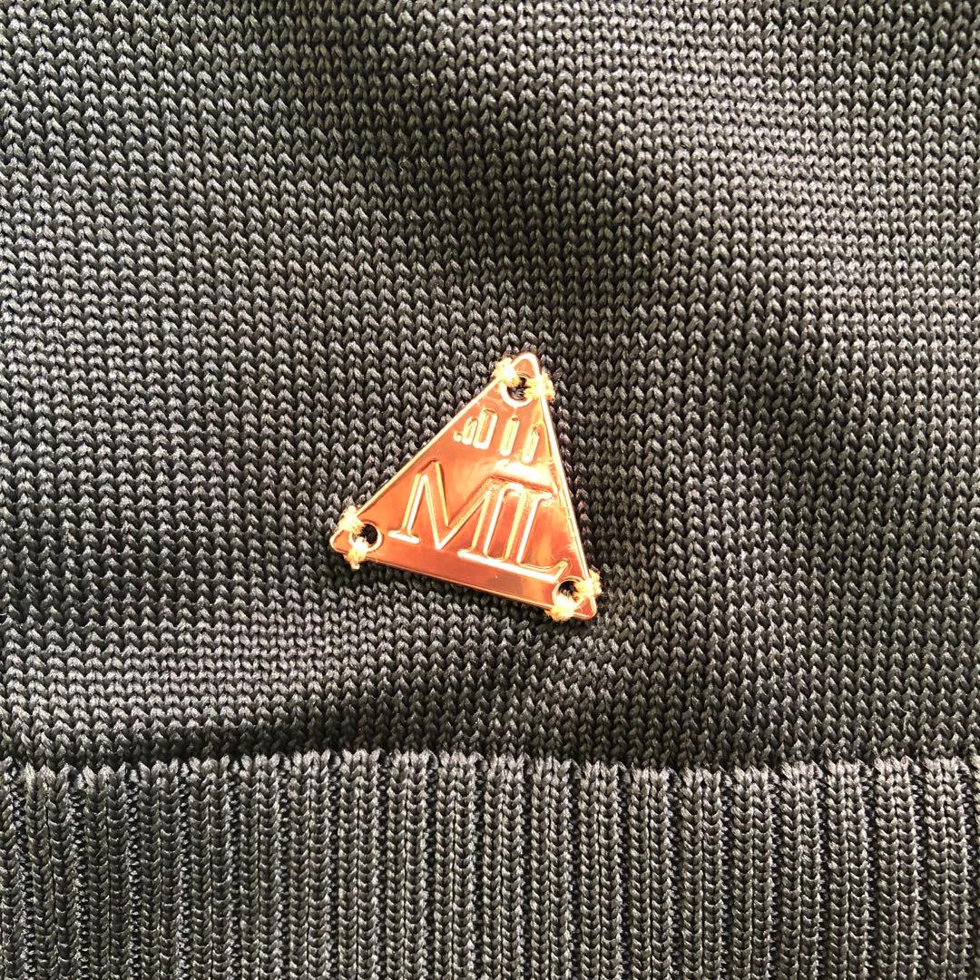 マークアンドロナ　美品　ノースリーブスポーツウェア ブラック　ロゴ付　見せタグ