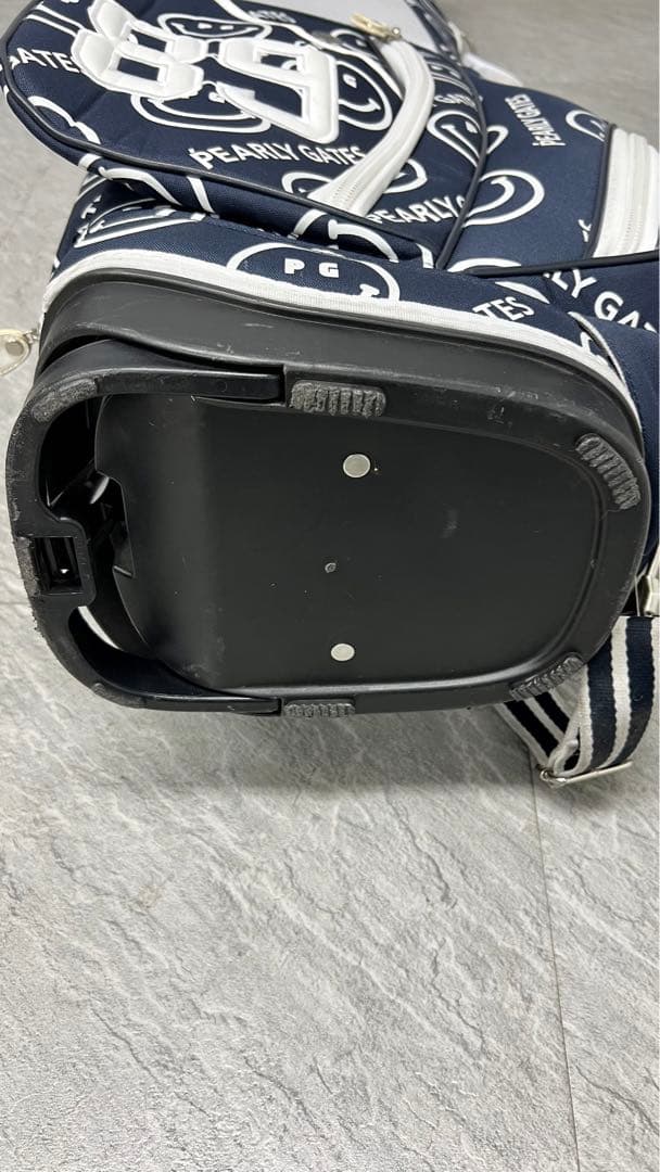 ★人気完売品★ PEARLY GATES ビッグスマイリーキャディバッグ