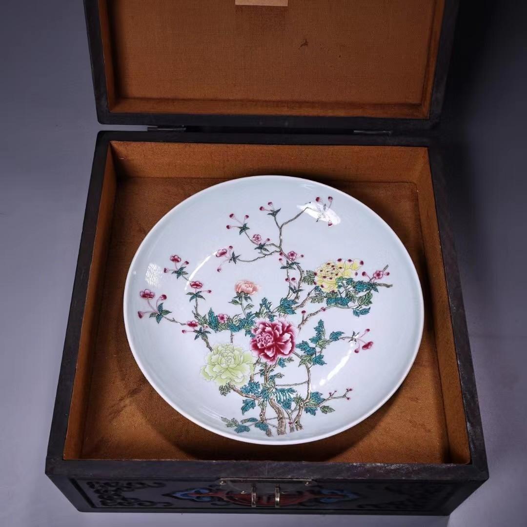 中国古美術・珍蔵粉彩・花鳥絵陶磁器の中皿・純手描き・木箱付・文房具・置物・観賞皿