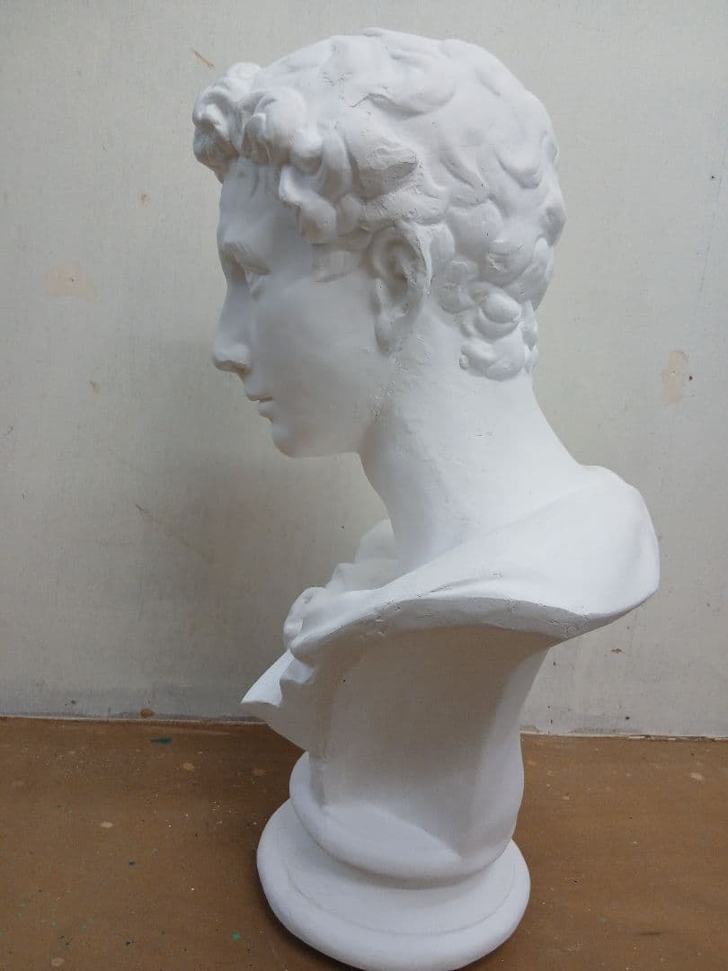 よし。ジョルジョ首像