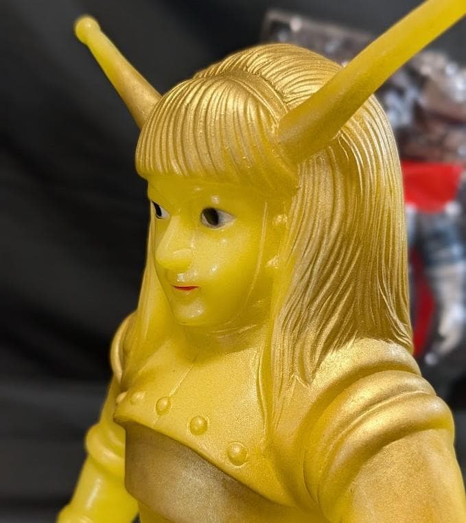 蓄光マグマ大使＆宇宙の帝王ゴア未開封（ブルマァク復刻）ソフビフィギュア２体セット