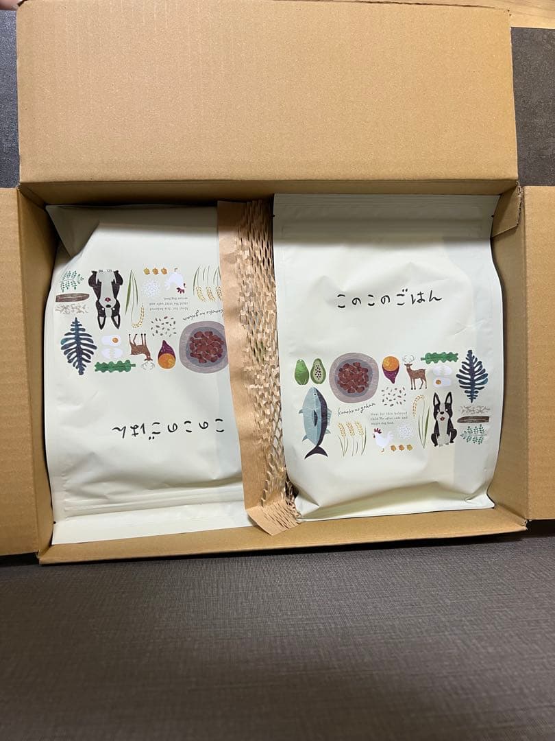 このこのごはん 1キロx4袋新品未開封箱付き ドライフード コノコトトモニ