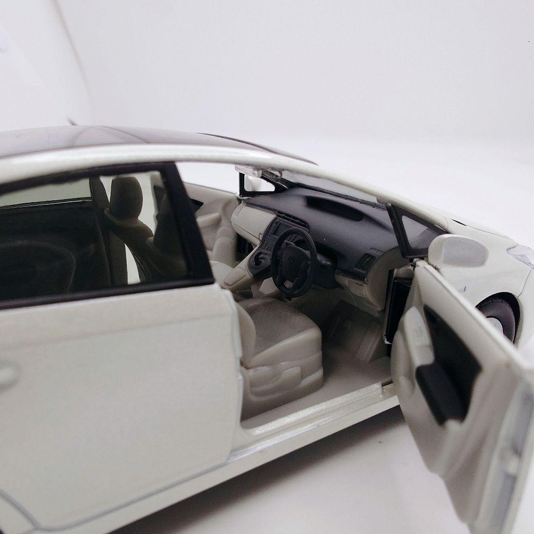 トヨタ プリウス 30系 前期 3代目 白 カラーサンプル ミニカー 非売品