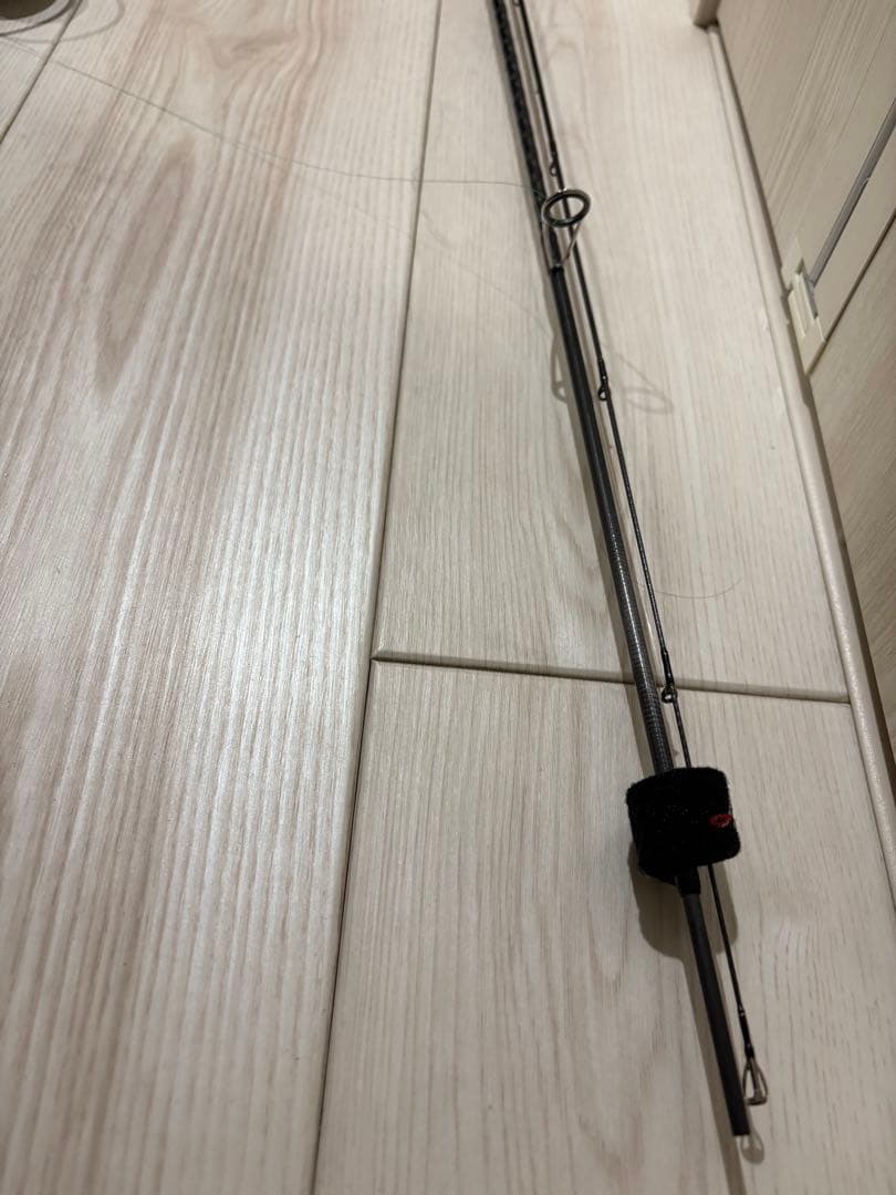 IPRIMI トラウトロッド ブラック/オレンジ