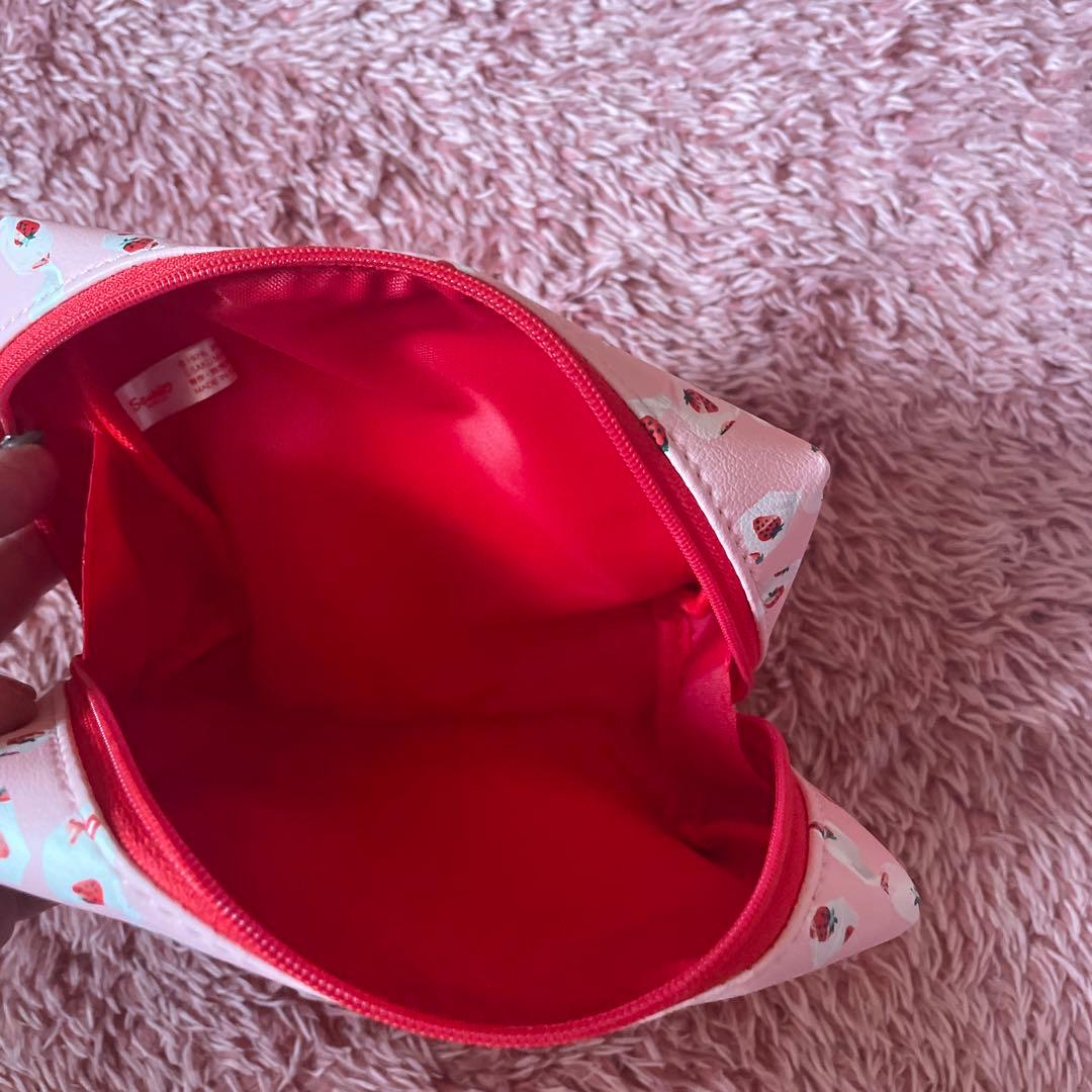 【新品未使用】サクマ×ハローキティいちごみるくコラボ柄5点セット ぬいぐるみ等