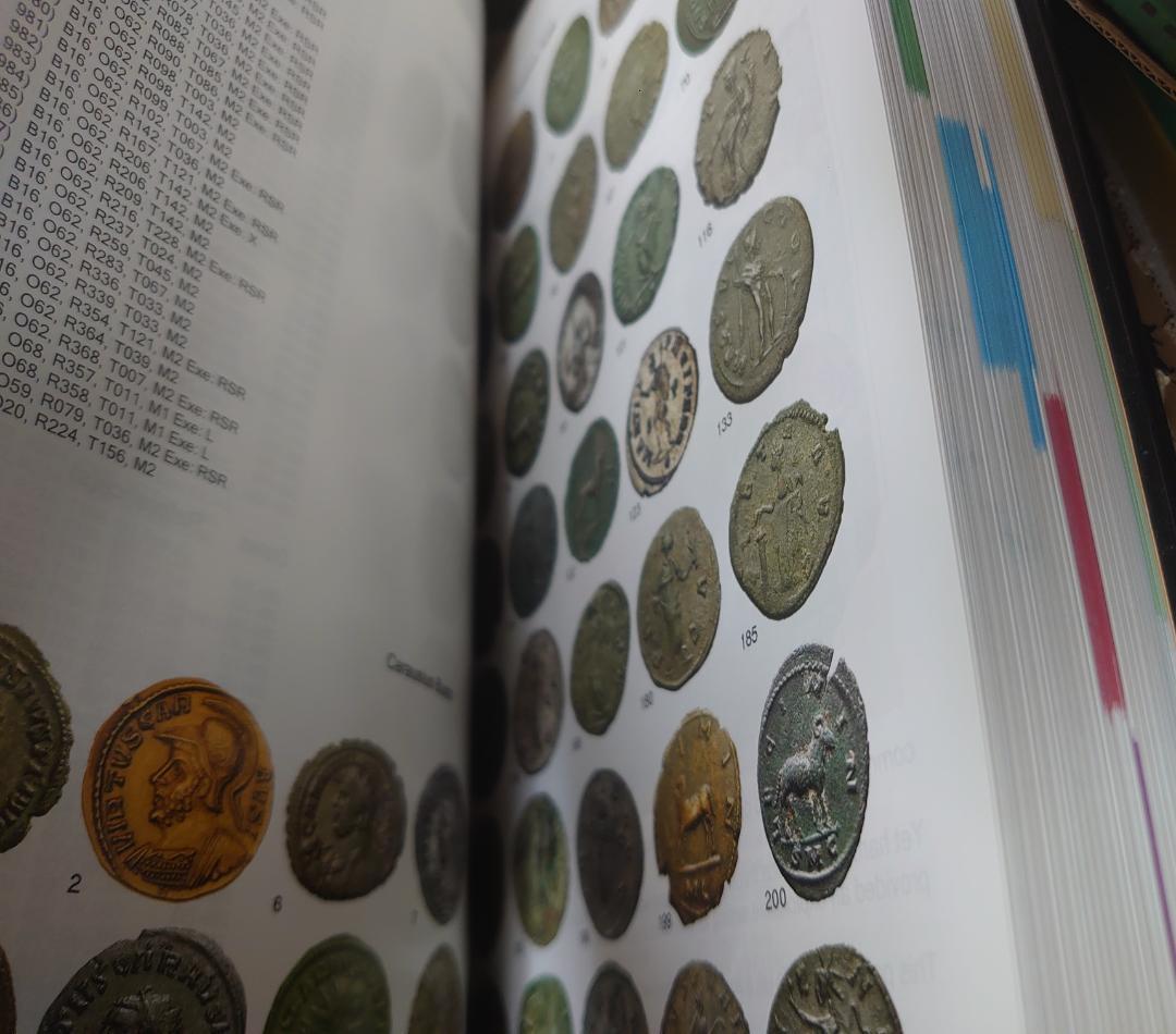 ラジエル・スアレス著『ERIC II ローマ帝国貨幣百科事典』