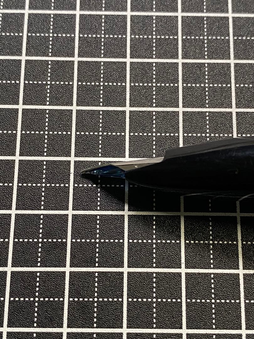 PLATINUM プラチナ・プラチナ　金銀合金　万年筆　字幅F程度