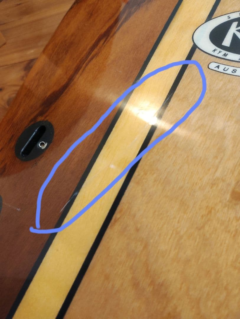 ショップやレストランをオシャレに！木目が綺麗なディスプレイ用サーフボード