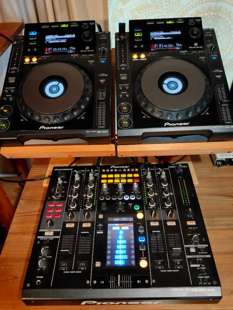 Pioneer DJM 2000 nexus DJミキサー