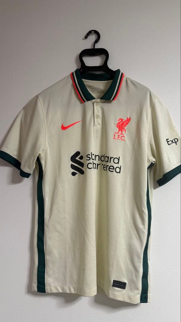 リバプールFC Nike ジャージ クリーム色
