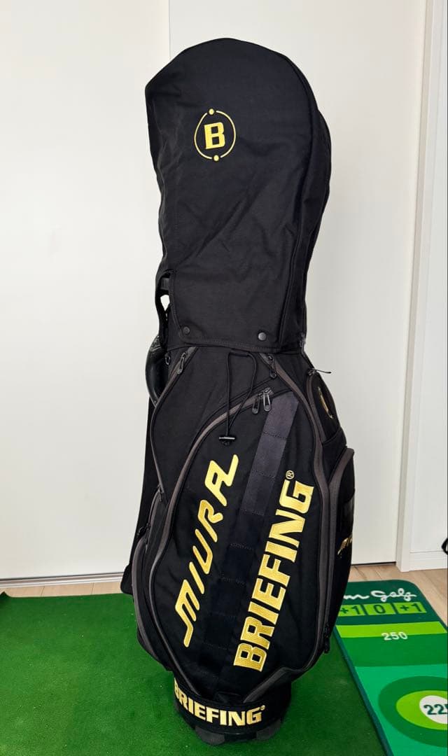 M*様 限定⭐︎三浦技研BRIEFING ゴルフキャディバッグ ブラック/ゴール