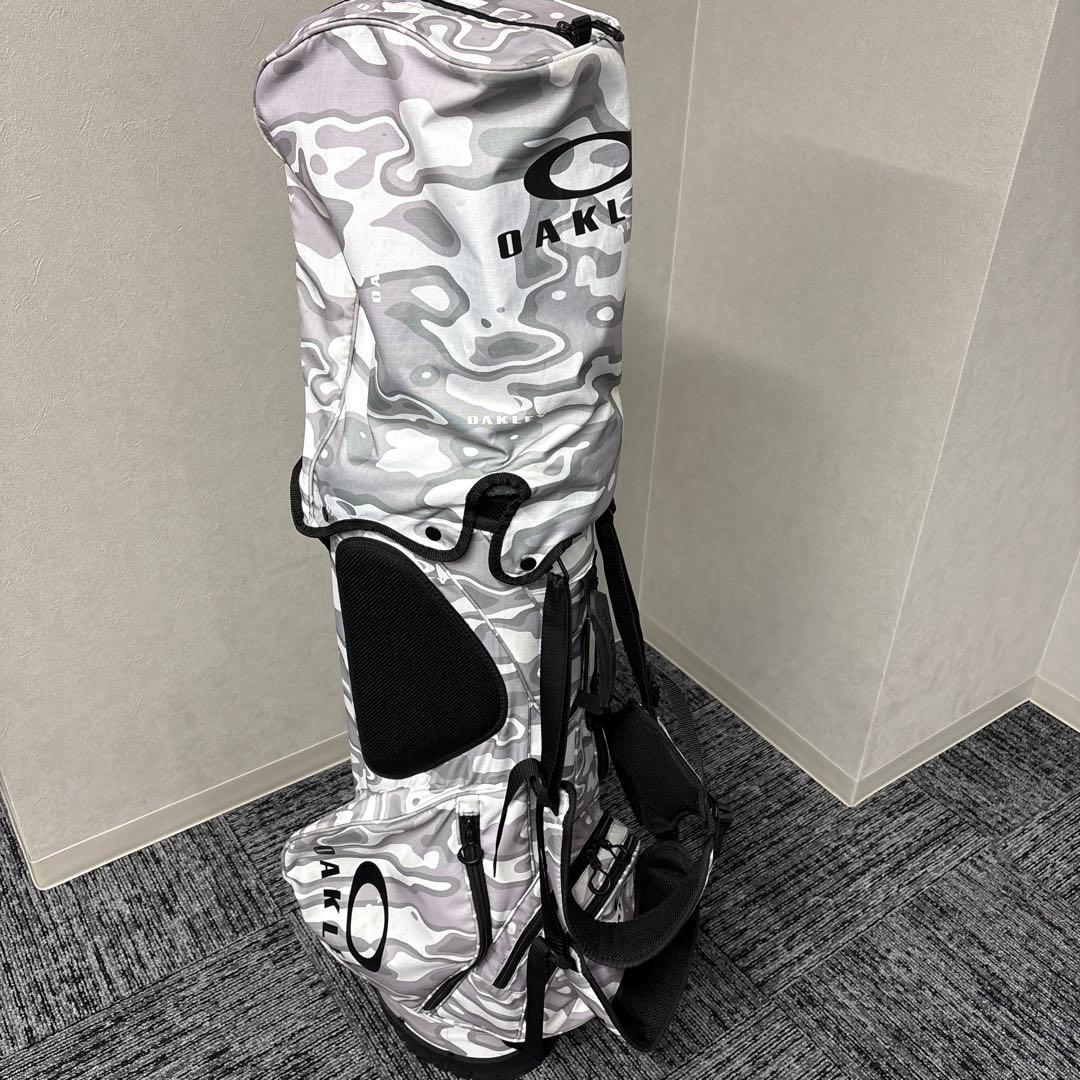 OAKLEY ホワイトカモフラージュ スタンドバッグ