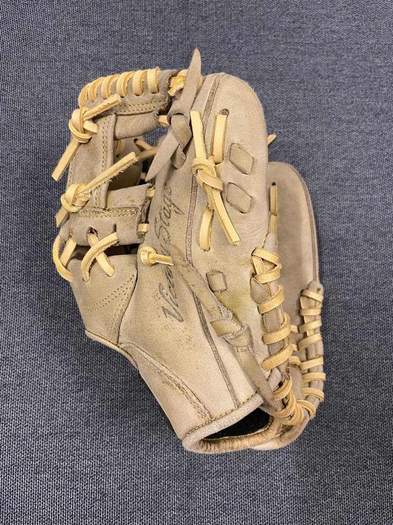 良型　野球 硬式グローブ 一般用　大人　右投げ　グラブ　内野　ビクトリーステージ