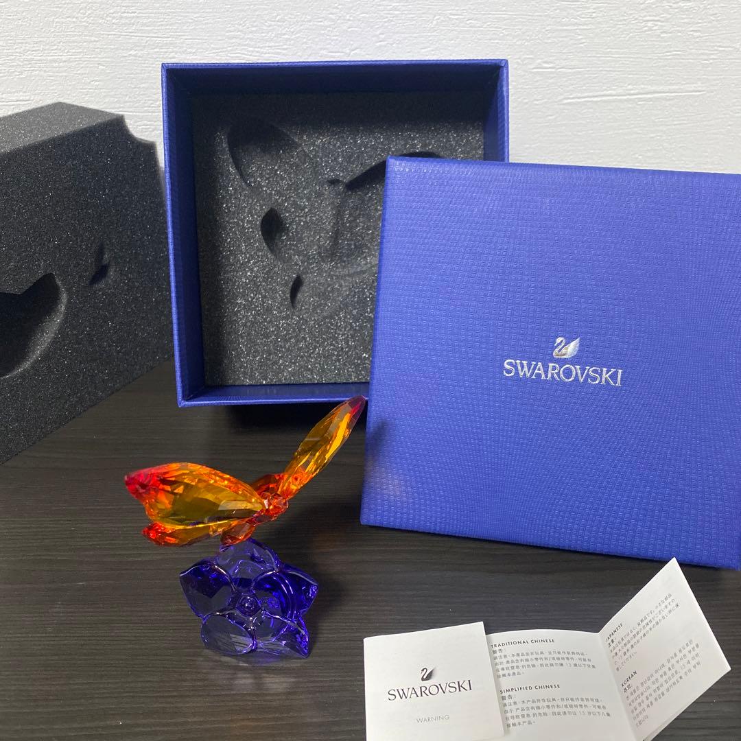 スワロフスキー★バタフライと花　置物
