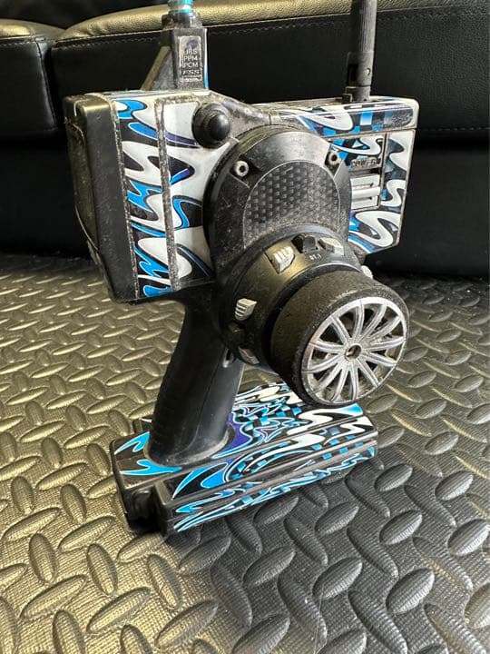 【値下げました!!】ドリフトラジコン