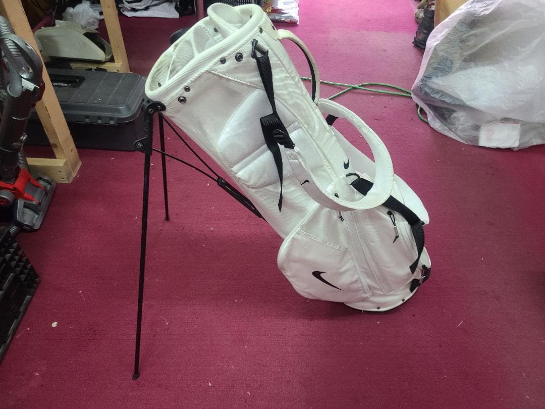 ナイキ NIKE スタンド型キャディバッグ　軽量　スポーツライト　白