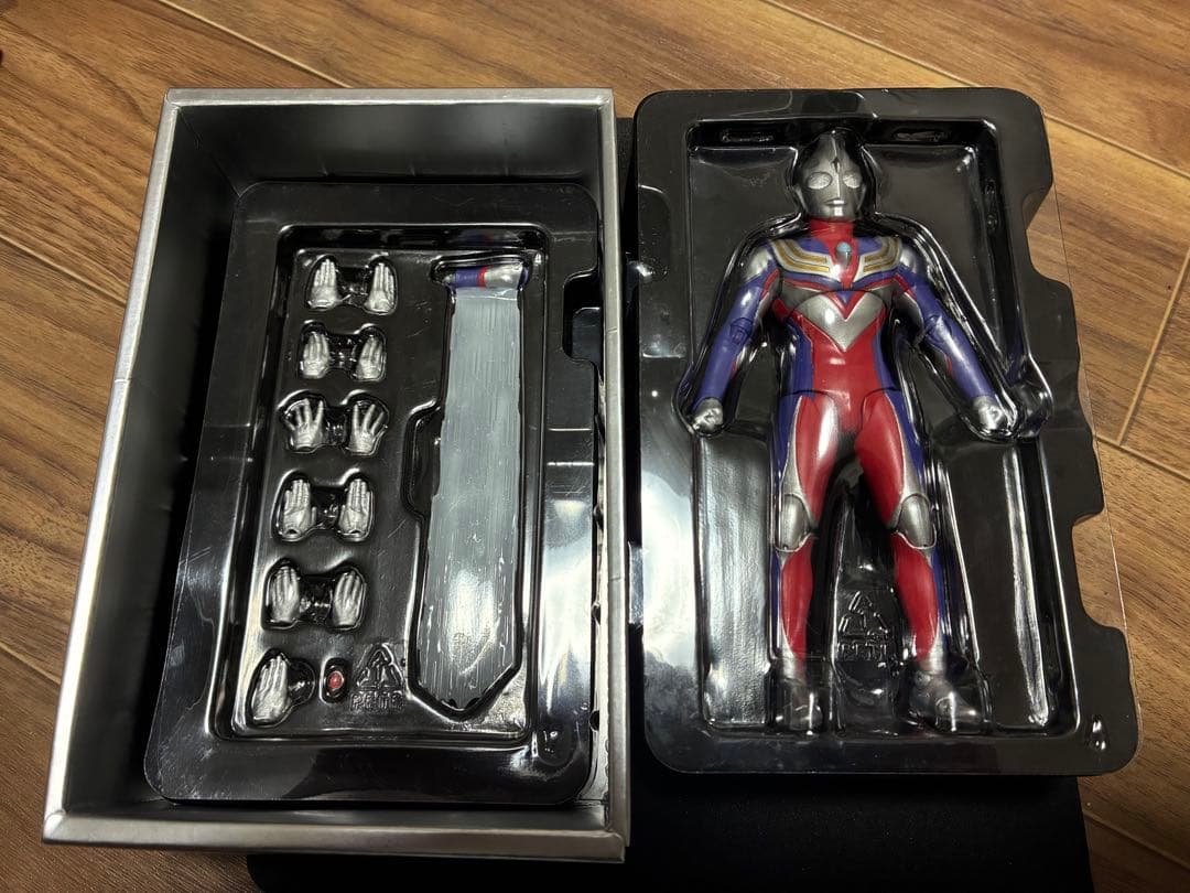 SHフィギュアーツ　ウルトラマンティガ　ダイナ　セット