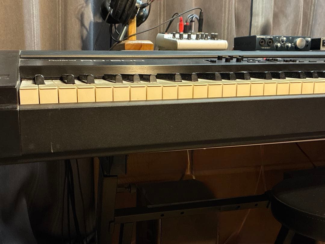 【鍵盤ハンマー修理済】Roland 88鍵盤ステージピアノ RD-600