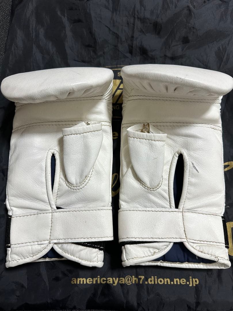 よ*ー様 美品　Winning ウイニング パンチング　グローブ